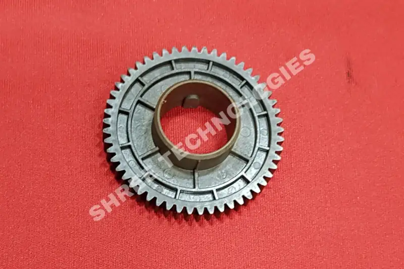 UPPER ROLLER GEAR